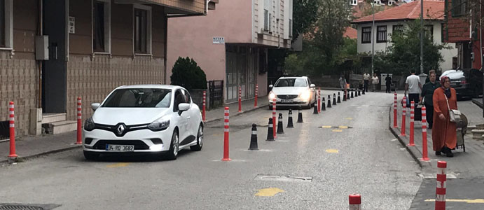 ALPARSLAN SOKAK SAKİNLERİNDEN  BAŞKAN ULUPINAR'A TEŞEKKÜR