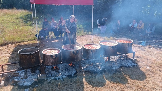 ASIRLIK GELENEK ETLİ AŞURE