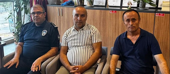 BULDUĞU ALTINLARI SAHİBİNE TESLİM ETTİ
