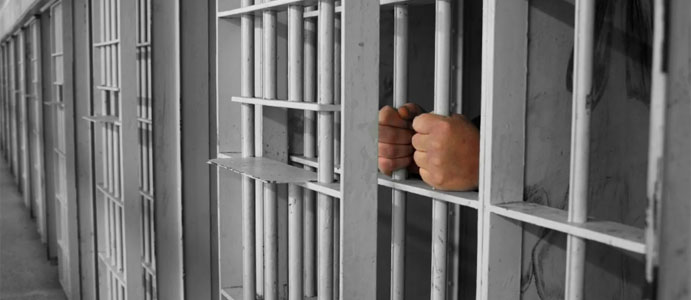 CEZAEVLERİNDE MAHKÛM SAYISI 420 BİNİ GEÇTİ