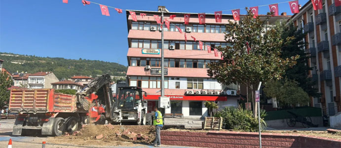 CUMHURİYET ALANI YENİLENİYOR