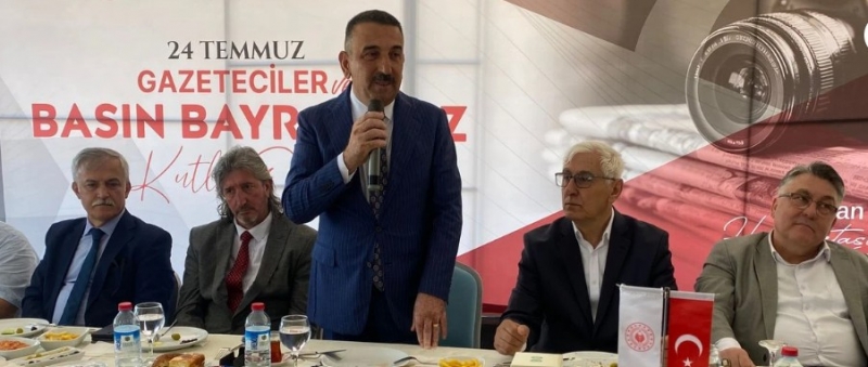 CUMHURİYET GÜÇLÜYSE BUNDA BASIN MENSUPLARININ ÇOK BÜYÜK BİR PAYI VE ETKİSİ VARDIR