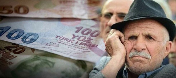 EMEKLİNİN AĞLANACAK HALİNE GÜLDÜLER