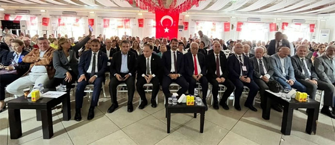 EREĞLİ CHP'DE BAŞKAN ZERRİN YILMAZ ERDOĞAN OLDU