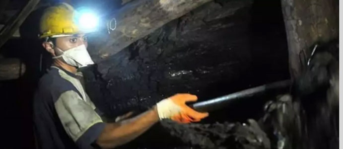 MADEN İŞÇİLERİNİN GREV KARARI ERTELENDİ