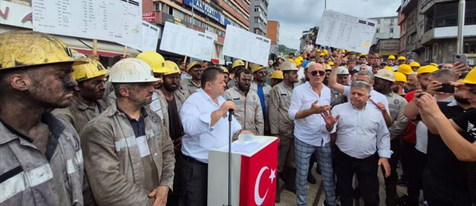 MADENCİLER SOKAĞA ÇIKTI!