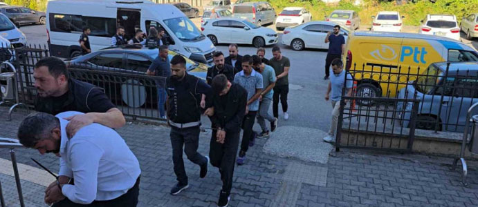 UYUŞTURUCU TİCARETİ YAPAN 4 KİŞİ TUTUKLANDI