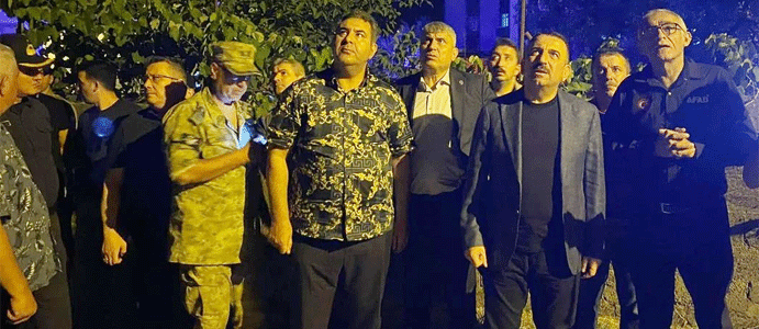 VALİ HACIBEKTAŞOĞLU YARALI POLİS  VE İTFAİYE ERLERİNİ HASTANEDE ZİYARET 