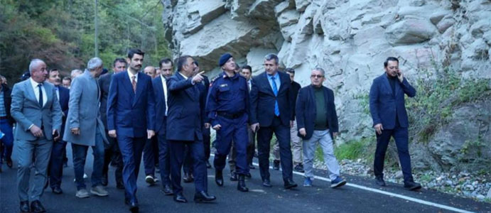 VALİSİ HACIBEKTAŞOĞLU YOL ÇALIŞMALARINI İNCELEDİ