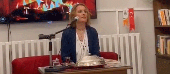 YAZAR ELİF SAĞIM OKURLA BULUŞUYOR