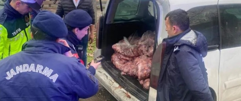 DEVREK’TE 450 KG BOZULMUŞ ET ELE GEÇİRİLDİ