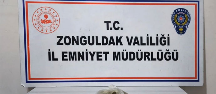 7 KİLO YASAKLI MADDE İLE  YAKALANAN 2 KİŞİ TUTUKLANDI