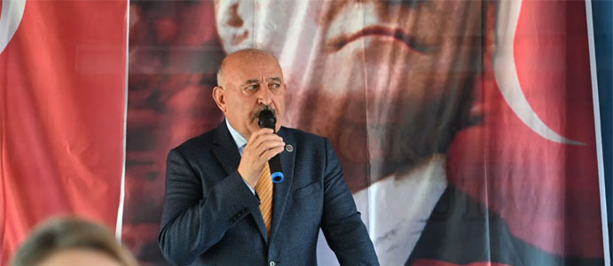 CHP'LİLER GÖKÇEBEY'DE KAHVALTIDA BULUŞTU