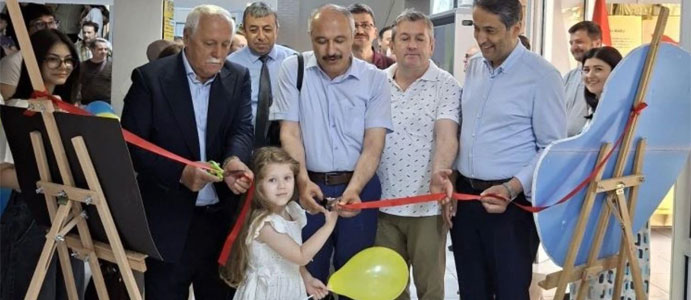 DEVREK HAMİDİYE ANADOLU LİSESİ'NDEN  ŞİİR VE RESİM ETKİNLİĞİ