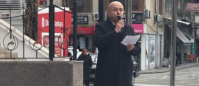 DİKENLİ: MUMCU’NUN KALEMİ HÂLÂ IŞIK TUTUYOR