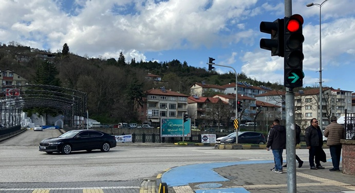  FASILALI YEŞİL IŞIK UYGULAMASINA GEÇİLDİ