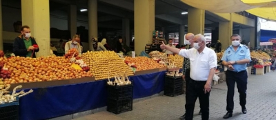 BAŞKAN BOZKURT PAZAR YERİNİ DENETLEDİ