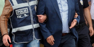 12’Sİ EMNİYET MÜDÜRÜ 49 POLİS HAKKINDA YAKALAMA KARARI