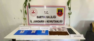 3 İLDE UYUŞTURUCU OPERASYONU: 4 KİŞİ GÖZALTINDA!