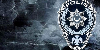  3 POLİS AÇIĞA ALINDI 