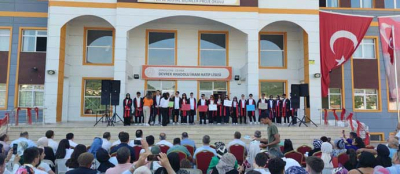85 ÖĞRENCİ MEZUNİYET SEVİNCİ YAŞADI