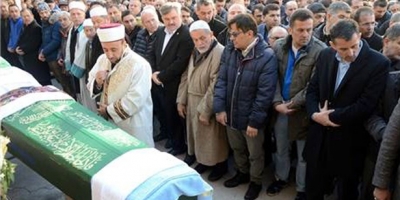  ANNE ÖZMEKİK TOPRAĞA VERİLDİ