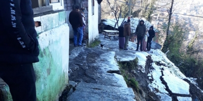 AŞIRI YAĞIŞLAR HEYELANA NEDEN OLDU 11 EV BOŞALTILDI