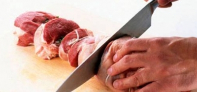 AT ETİ KULLANAN KEBAPÇIYA 17 BİN 100 LİRA CEZA