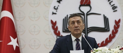 BAKAN SELÇUK: OKULLARI BİRLİKTE AÇACAĞIZ