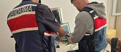 BAKAN YERLİKAYA DUYURDU: JANDARMA,  SON İKİ HAFTADA 6 MİLYON UYUŞTURUCU  HAP VE 270 KİLOGRAM UYUŞTURUCU ELE GEÇİRDİ!