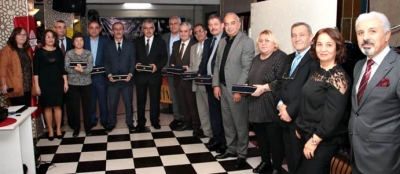 BAŞKAN BOZKURT: ÖĞRETMENLERİMİZİN MUHALİF DURUŞU ONUR VERİCİDİR