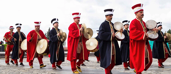 BELEDİYE, MEHTER TAKIMI KURUYOR