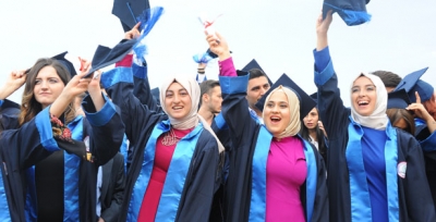 BEÜ ÇAYCUMA VE GÖKÇEBEY MYO MEZUNİYET TÖRENİ