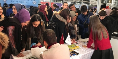 BEÜ ÜNİVERSİTE ADAYLARI VE AİLELERİ İLE BİR ARAYA GELDİ