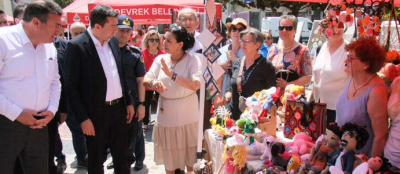  BİR YILLIK EMEKLERİNİ SERGİLEDİLER