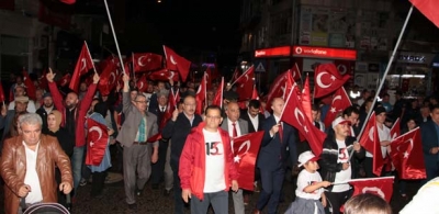 BOZKURT: ASKERİ YA DA SİVİL HER TÜRLÜ DARBEYE KARŞI DURUŞUMUZ DEVAM EDECEKTİR 