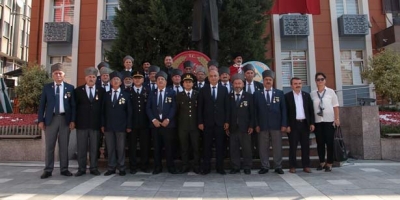 BOZKURT: BU VATANIN GERÇEK KAHRAMANLARI VATANIMIZI BİZE EMANET EDENLERDİR