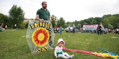 ÇAYCUMA’DA UÇURTMA ŞENLİĞİNE BÜYÜK İLGİ 