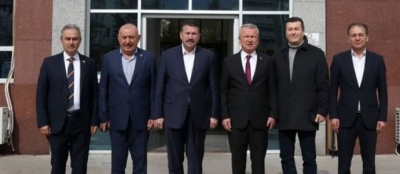 CHP'Lİ BELEDİYE BAŞKANLARI ÖZCAN  ULUPINAR'I ZİYARET ETTİ