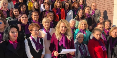 CHP’Lİ KADINLAR,  KADINA YÖNELİK ŞİDDETİ PROTESTO ETTİ