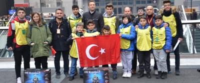 ÇİN’DE 