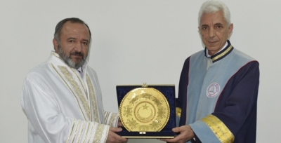 ÇUFALI, REKTÖRLÜĞÜ AZAR’DAN DEVRALDI