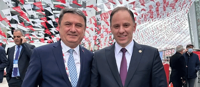 DENİZ YAVUZYILMAZ'I KUTLADILAR