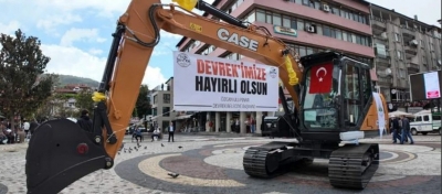 DEVREK BELEDİYESİ ARAÇ PARKINI GÜÇLENDİRİYOR