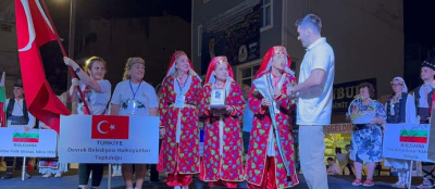 DEVREK HALKOYUNLARI EKİBİ ULUSLARARASI FESTİVALDE