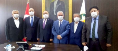 DEVREK TSO YÖNETİMİ VALİ TUTULMAZ'I ZİYARET ETTİ 