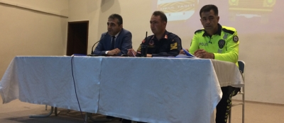 DEVREK'TE OKUL SERVİSİ SÜRÜCÜLERİNE EĞİTİM VERİLDİ 