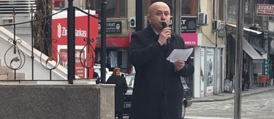 DİKENLİ: MUMCU’NUN KALEMİ HÂLÂ IŞIK TUTUYOR