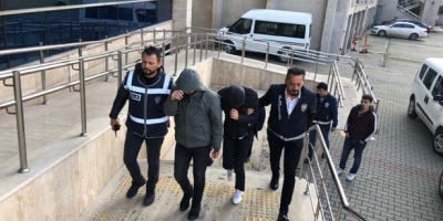 DOLANDIRICILAR KENDİLERİNİ POLİS OLARAK TANITI