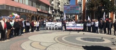 EMEKLİLER DEVREK’TEN SES YÜKSELTTİ:  SANDIKTA GÖRÜŞECEĞİZ!